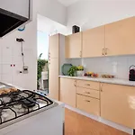 Accogliente Vista Mare Apartment *